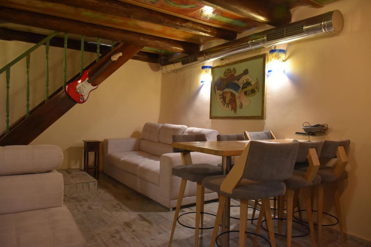 Odos Oneiron Boutique Hotel 하니아 외부 사진
