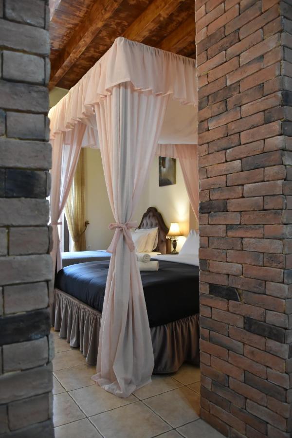 Odos Oneiron Boutique Hotel 하니아 외부 사진