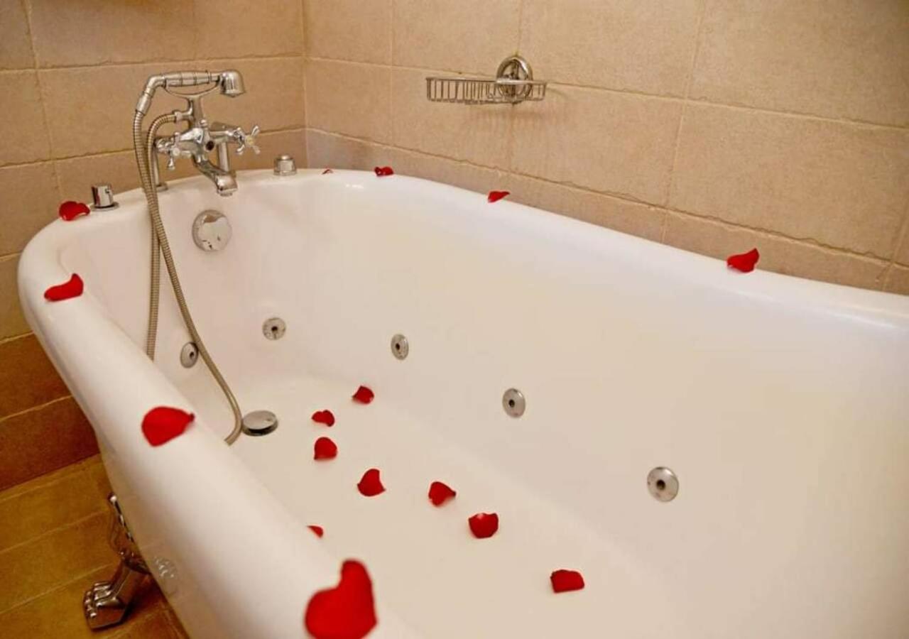 Odos Oneiron Boutique Hotel 하니아 외부 사진